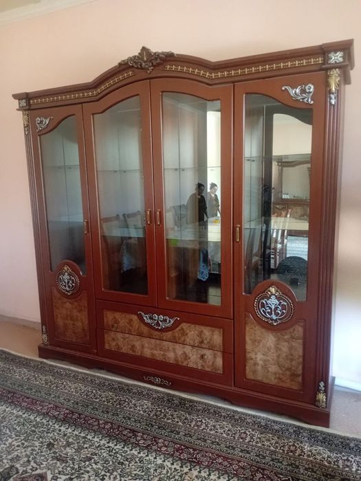 Gorka stenka sotiladi