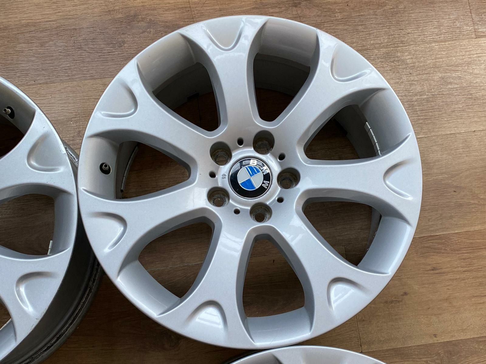 Jante 19 originale bmw x5 x3 , 9j et 48
