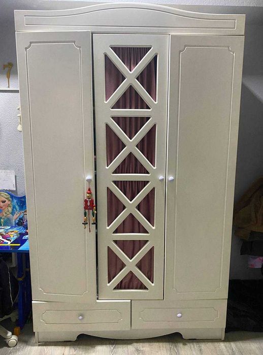 Шкаф для детской комнаты