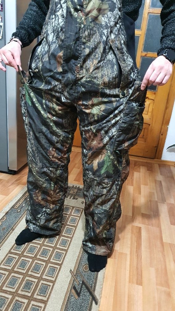 Vand salopeta vanatoare/pantalon / camuflaj /pescuit