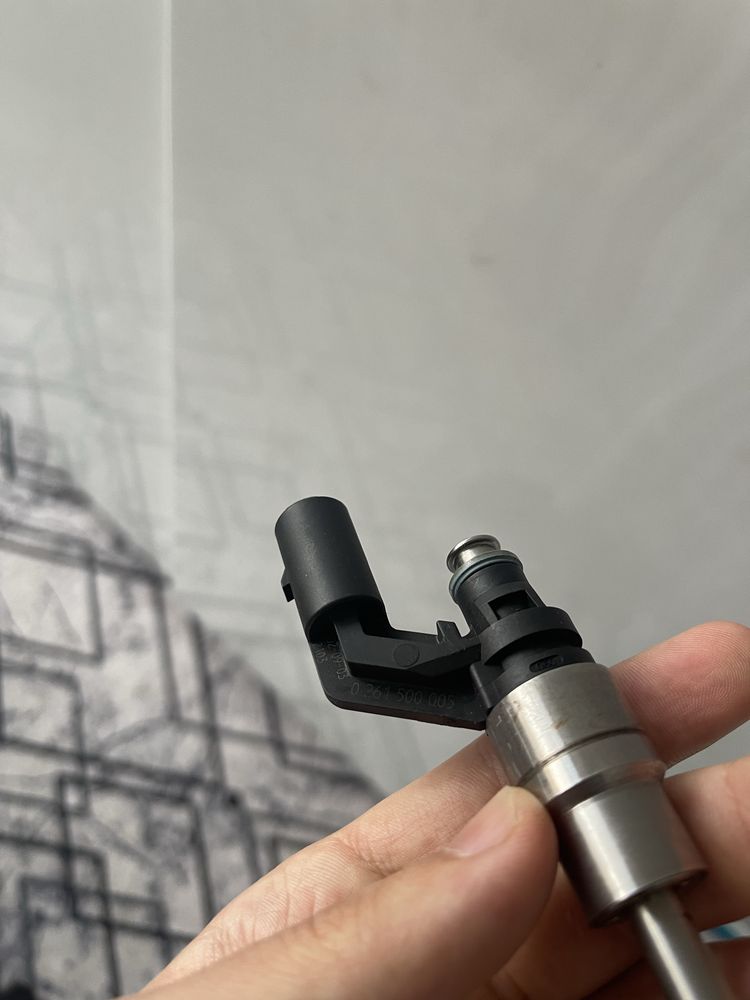 Дюза Bosch голф 4 1.6 fsi 110 коня