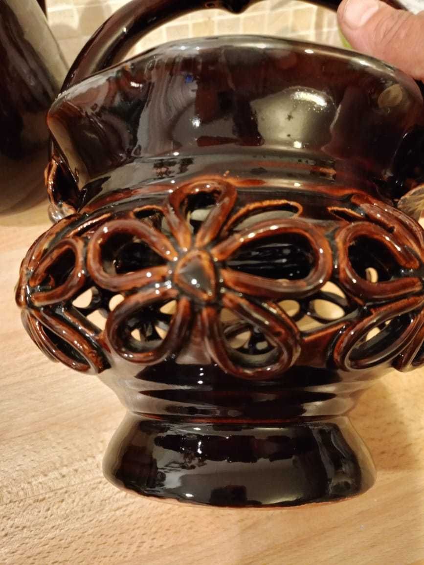 Керамический кувшин и ваза