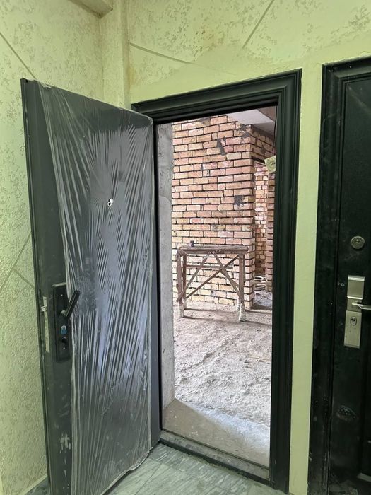 Срочно продается 2/2/9 ЖК Олмос Резиденс, Яшнабод