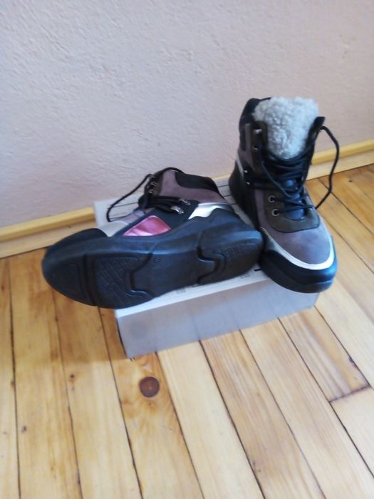 Дамски високи кецове