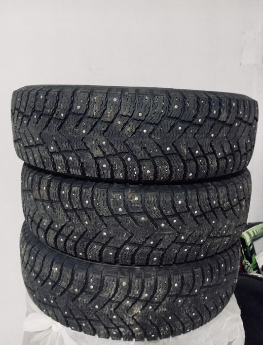 215/70/16 Зимняя шипы на месте комплектом продажа