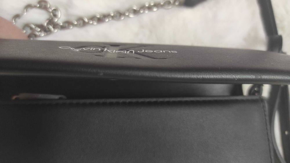 Оригинална дамска чанта Calvin Klein