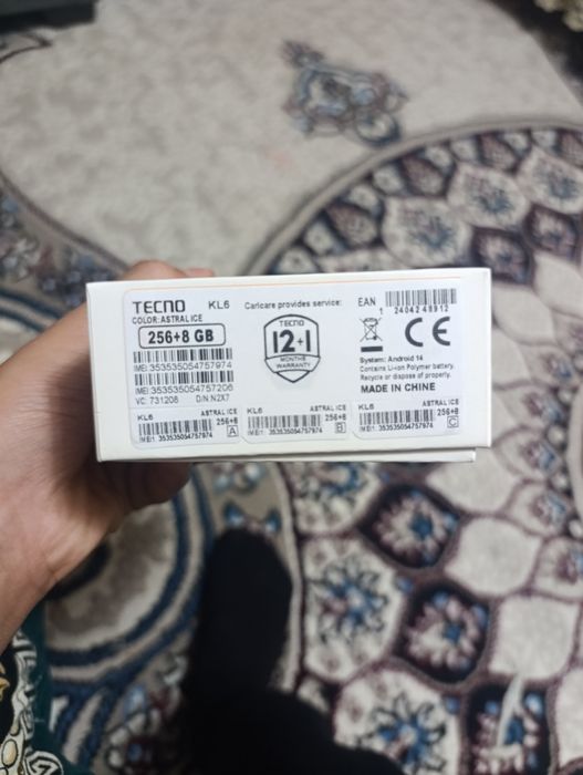 Tecno spark 30 xotira:256 gb 8 hech qanaqa aybi yoʻq telefon ideal