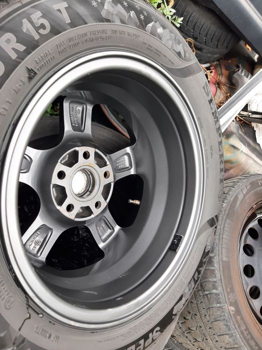 4бр.Нови зимни гуми с лети джанти за VW-Фолксваген-5Х112*-15цола