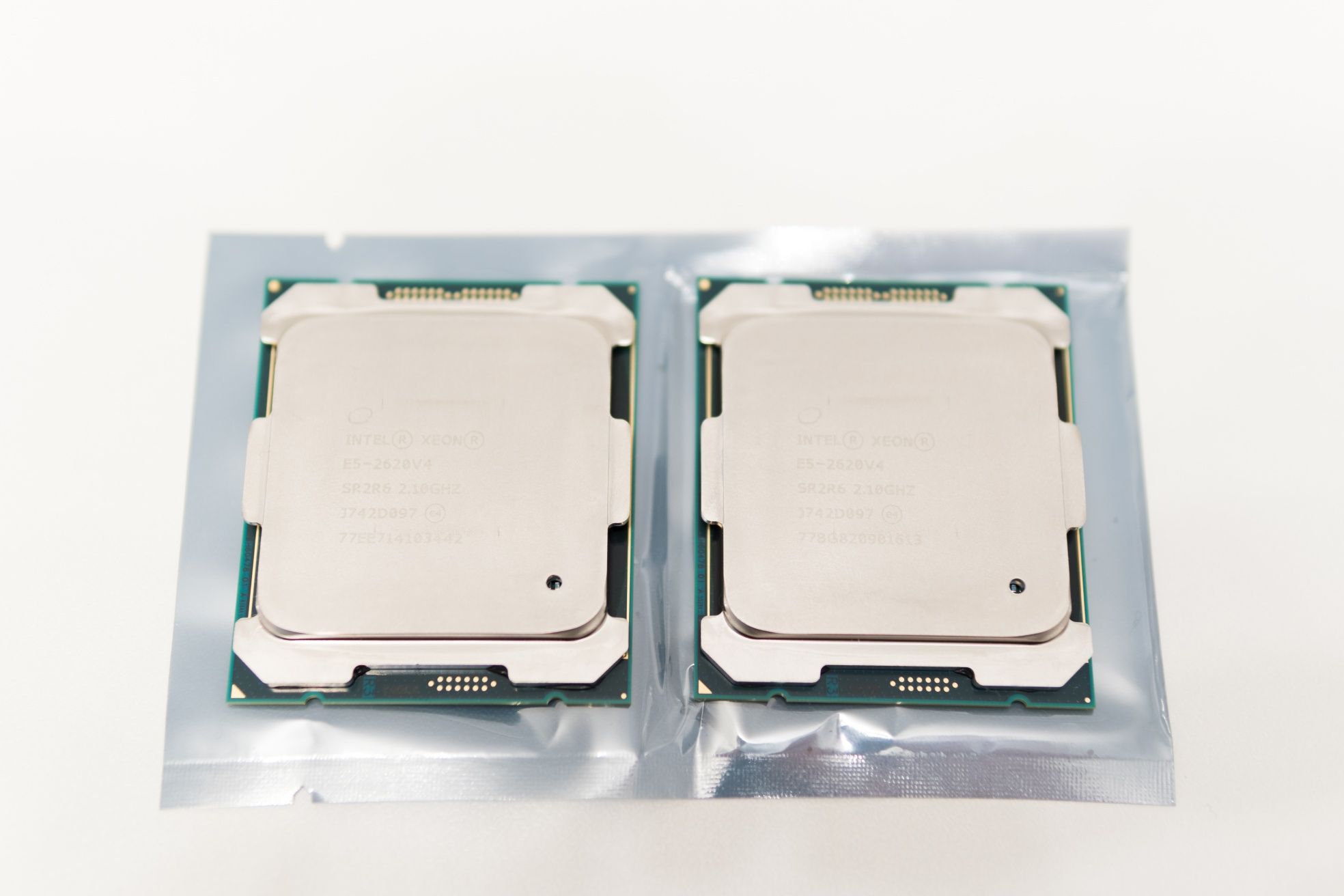 Procesor Intel Xeon E5-2620v4, 8 Cores 16 Threads, 2.1-3.0 Ghz