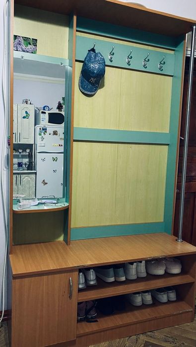 Продаётся прихожка