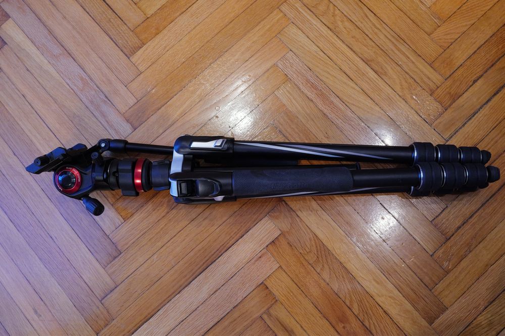 Trepied Manfrotto Befree Live twist camere dslr si video Cap MVH400AH