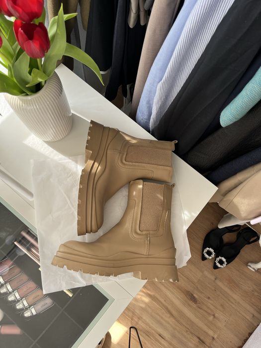 Дамски боти Stradivarius размер 40