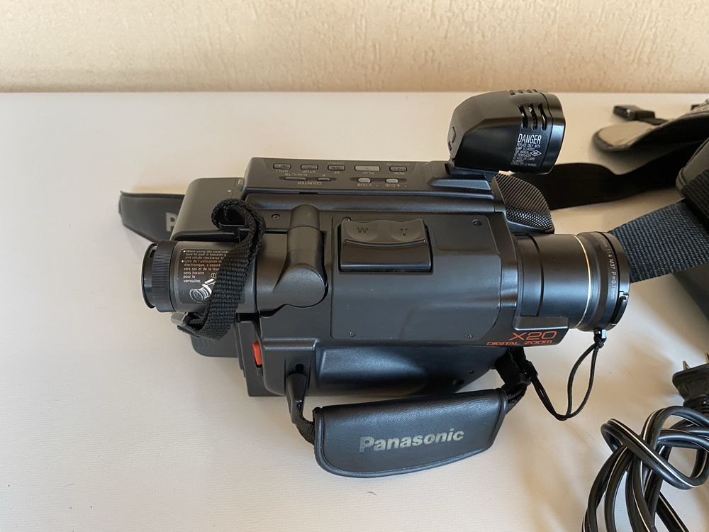 Canera video Panasonic X 20
