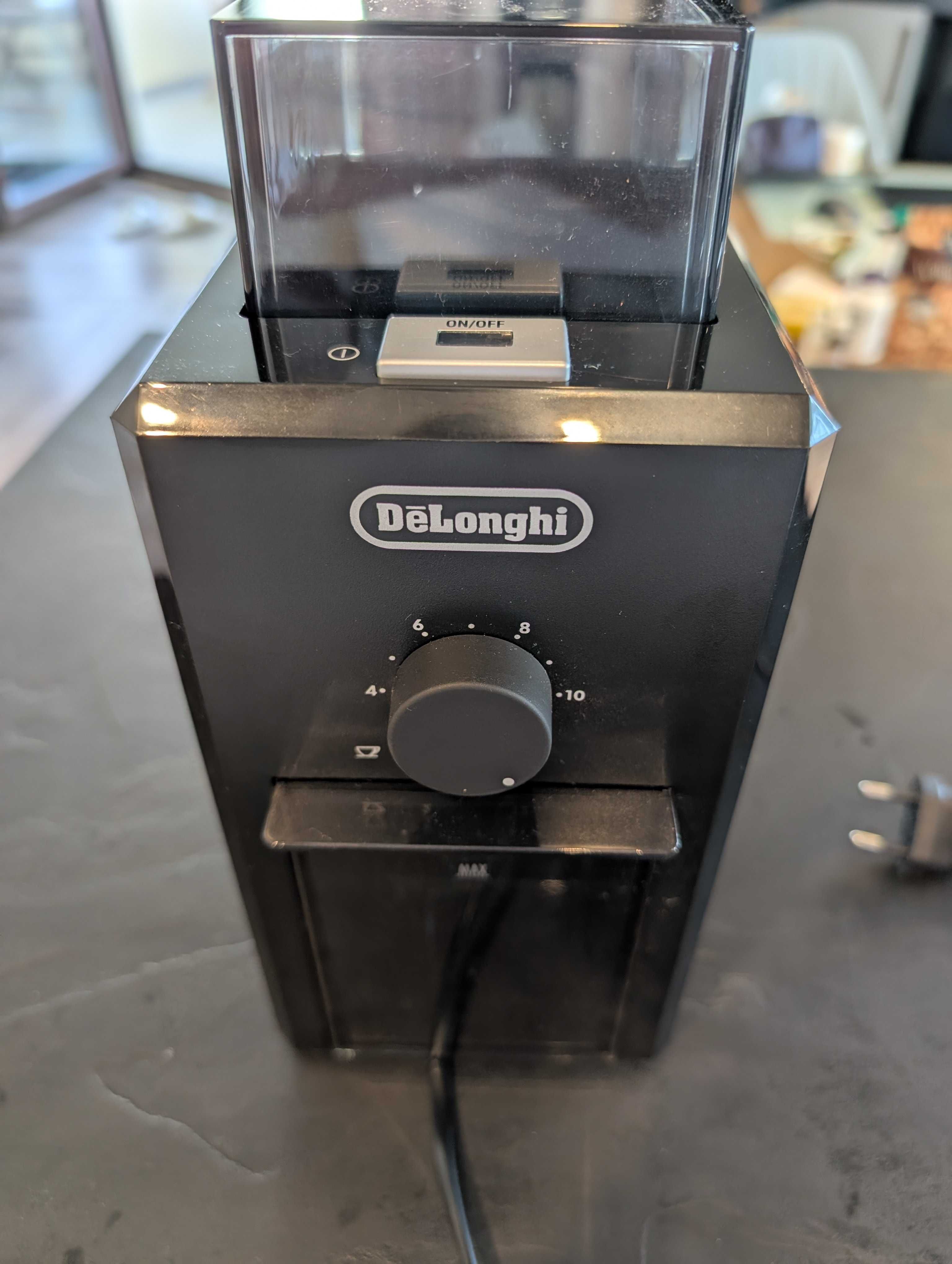 Кафемашина WMF Lumero Espresso 15 бара налягане + подарък кафемелачка