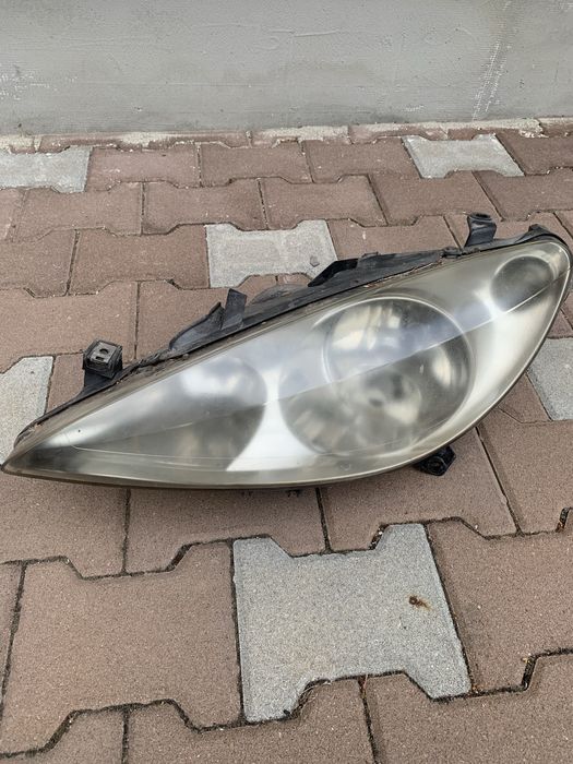 Фар ляв  пежо 307 peugeot 307