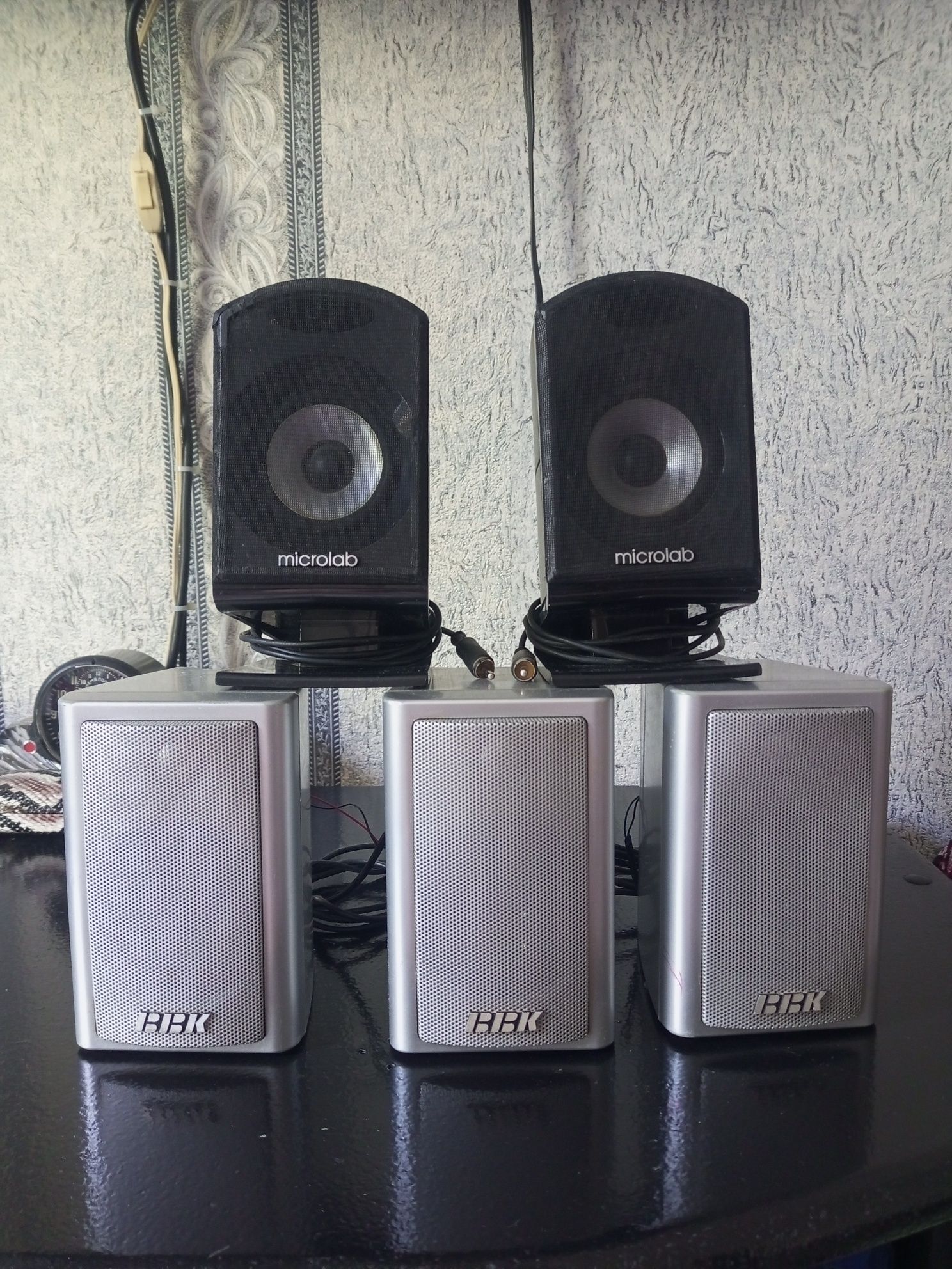 Продам сабвуфер microlab  М- 890 :20W
