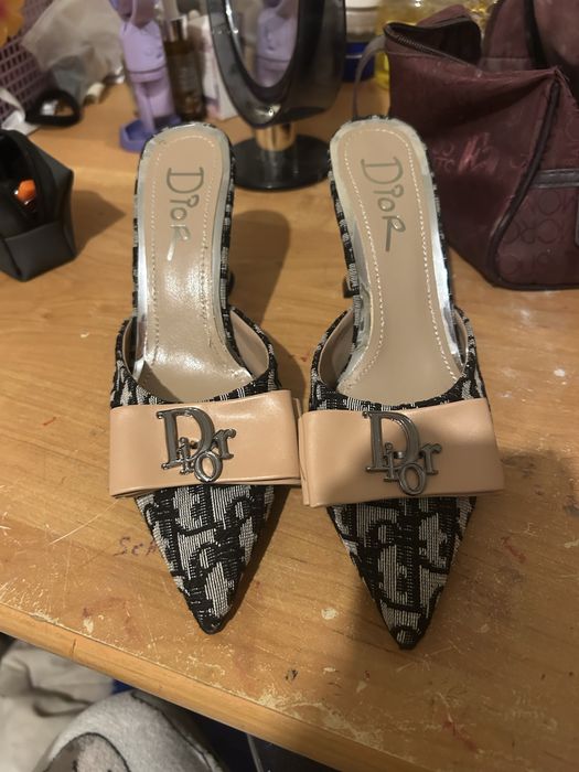 Dior токчета    .