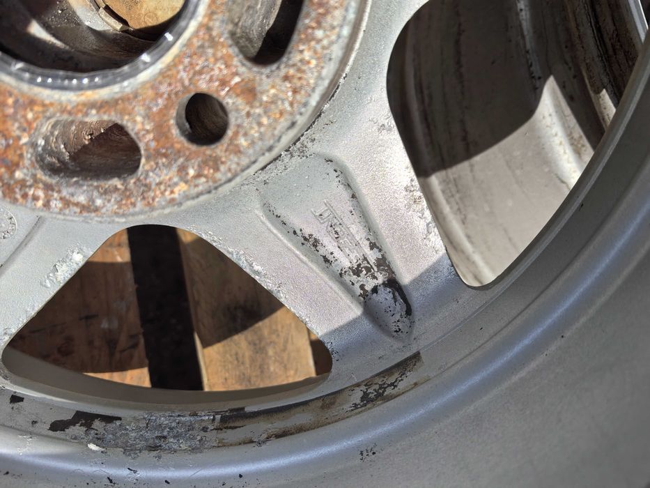 16 цола 5 х 120 мм БМВ Е60 / Е39 - 7,5 Инча / ЕТ 18