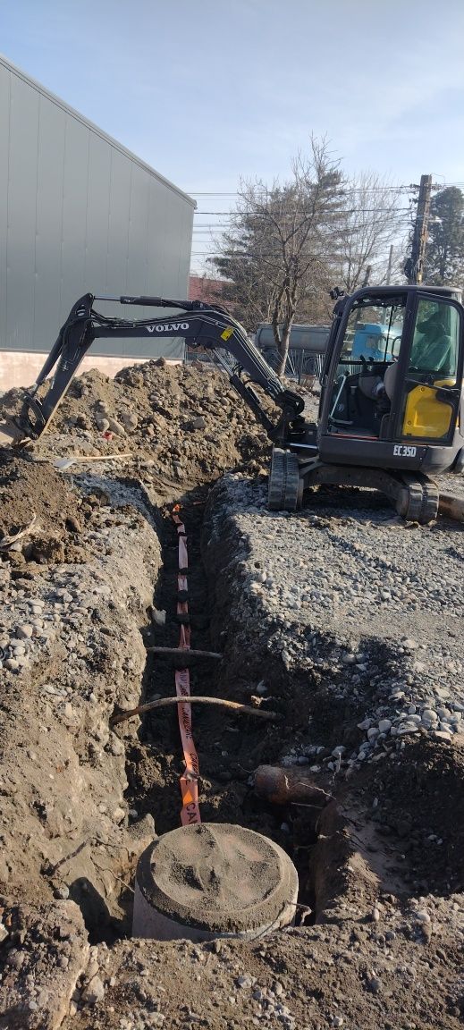 Buldo - Inchiriez sau execut lucrari cu excavator 4 t