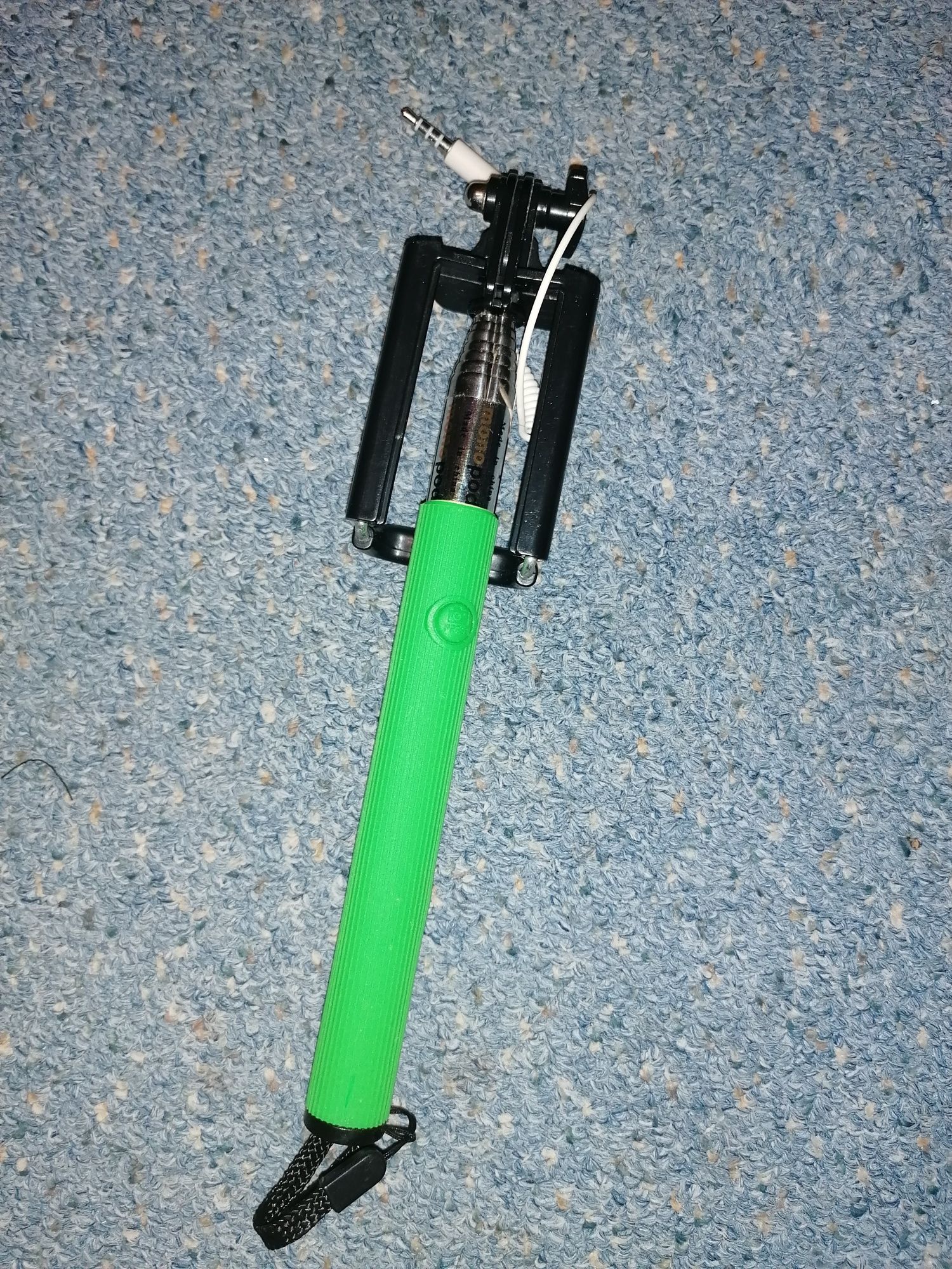 Selfie stick verde