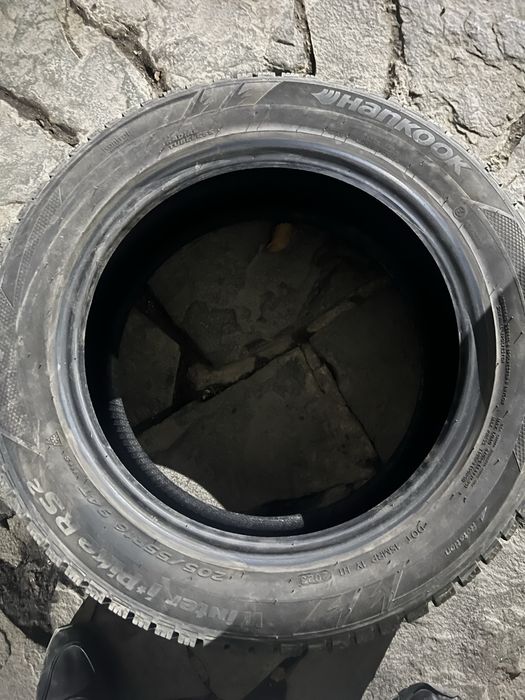 Продам зимние шины Hankok шипы 205*55R16