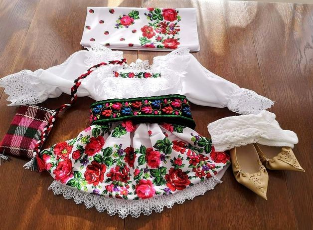 Costum popular botez fete complet de Maramureș