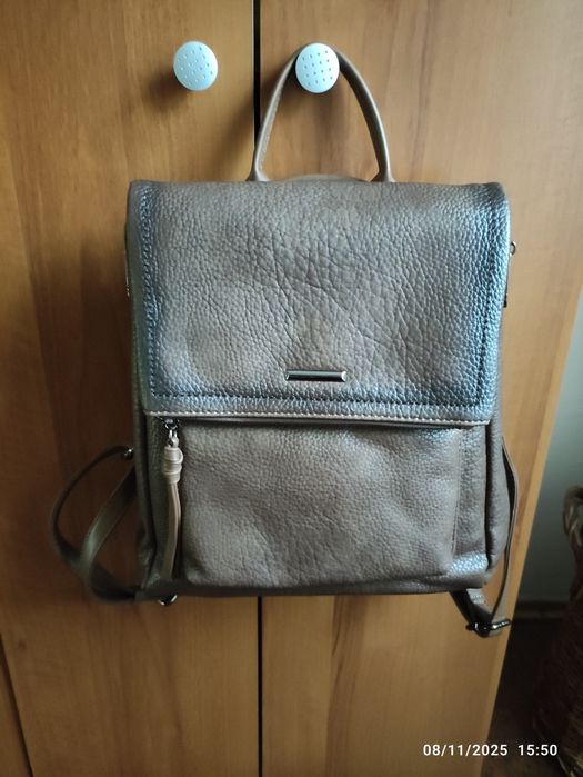 Дамска нова раница