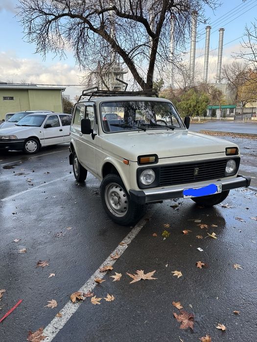 Продаётся автомобиль Нива 2121