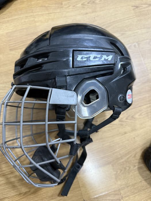Хоккейный шлем ccm