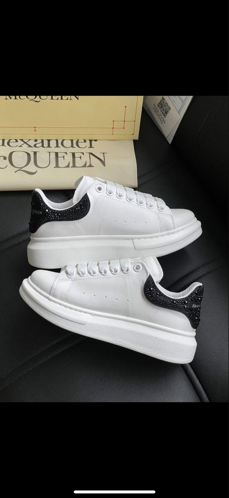 Adidasi Alexander Mcqueen premium pietre