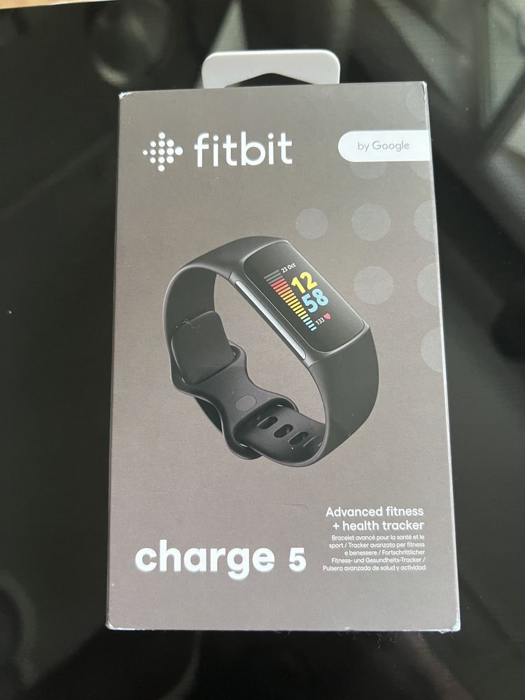 Fitbit charge 5 bratara fitness