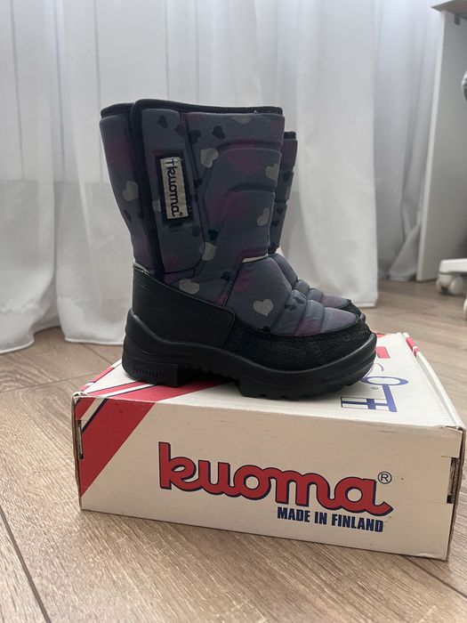Продам зимние детские сапожки Kuoma