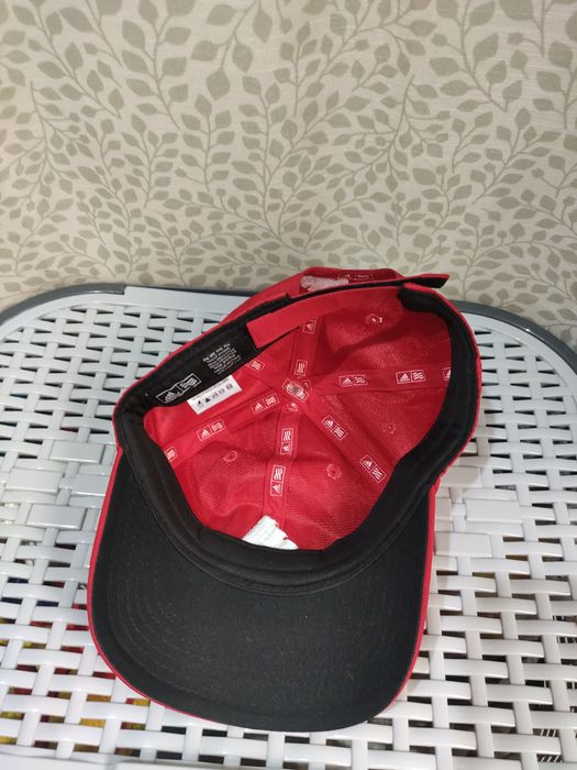 Sapca Adidas Golf cu protecția solara