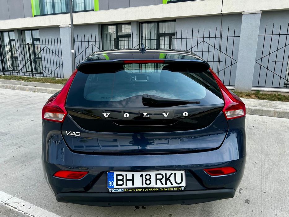 Volvo v40 motor 1,6 diesel 2013