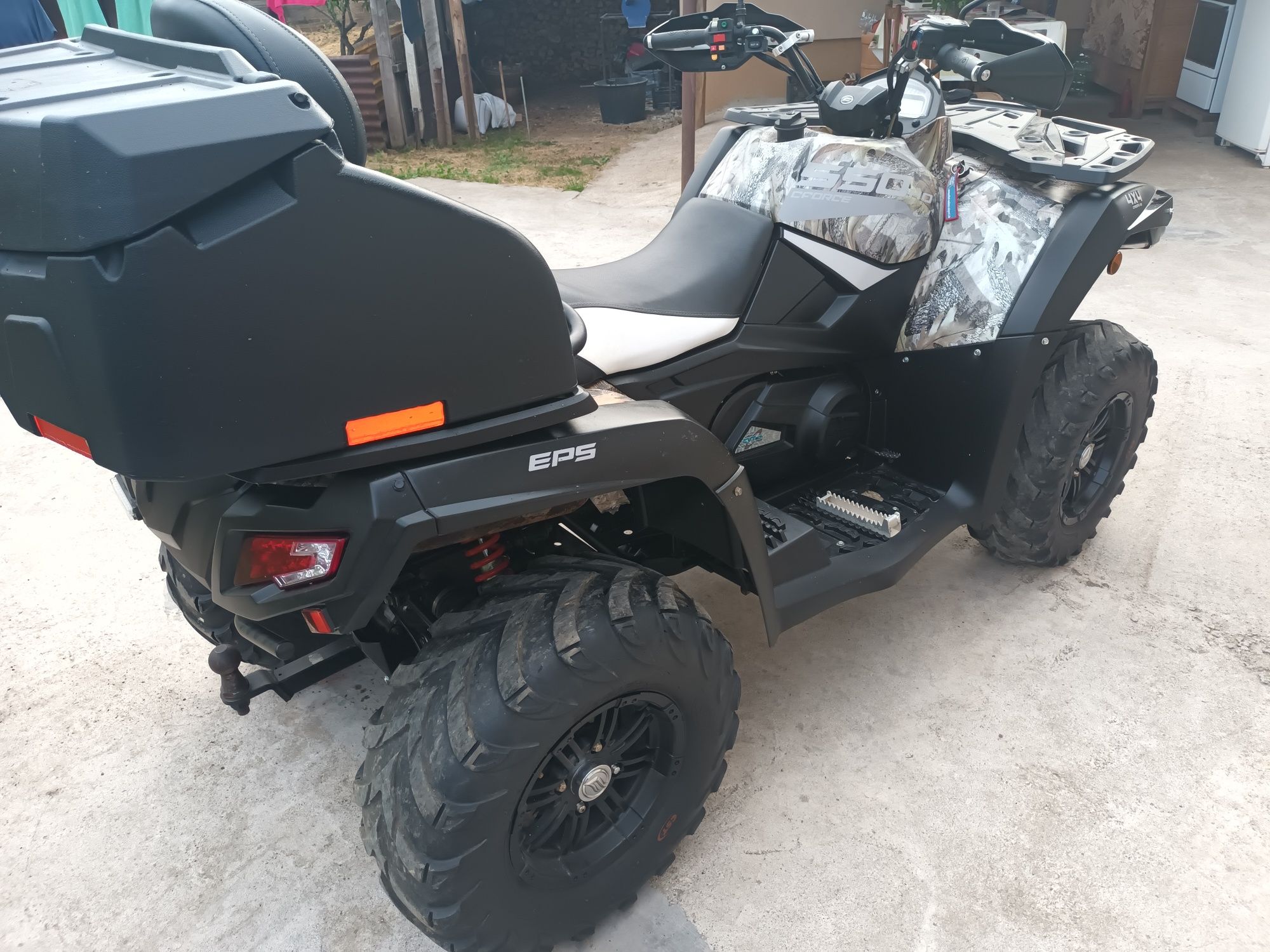 Atv Cf moto 550L 4x4 EPS