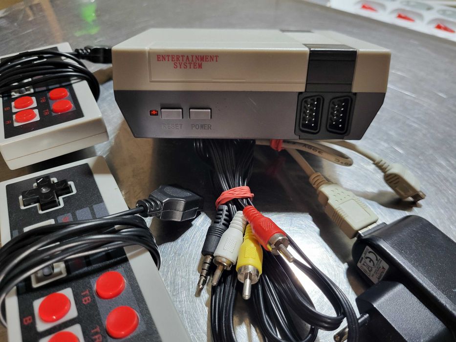 consola joc retro clasic 620 jocuri ptr televizoare vechi cu RCA