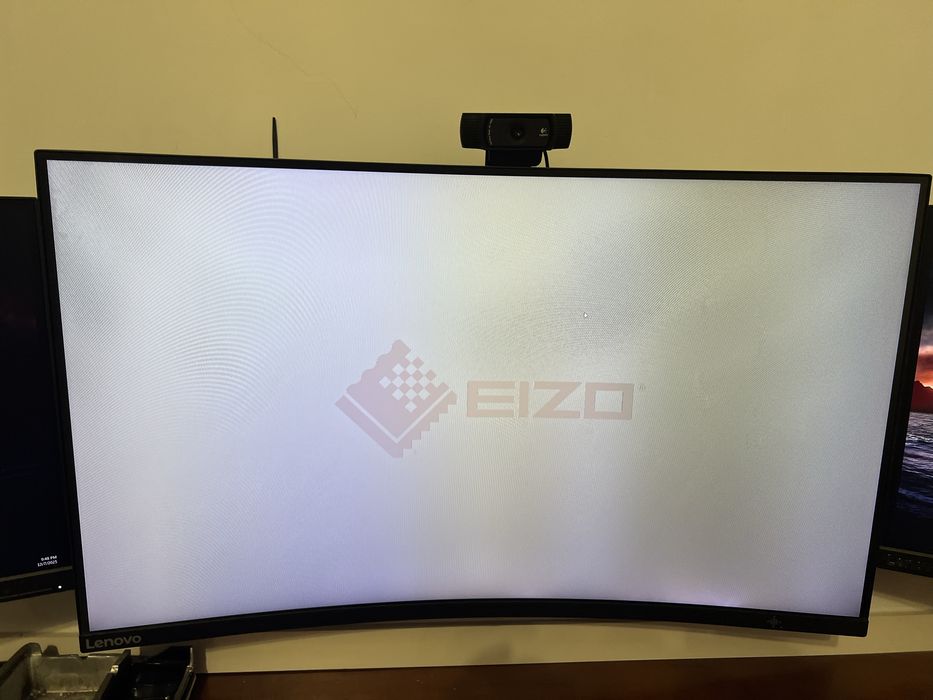 Monitoro Lenovo 32inch 144hz