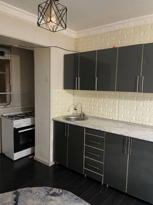 Учтепа 24 , перекресток ширин 1 комнатная 35м2