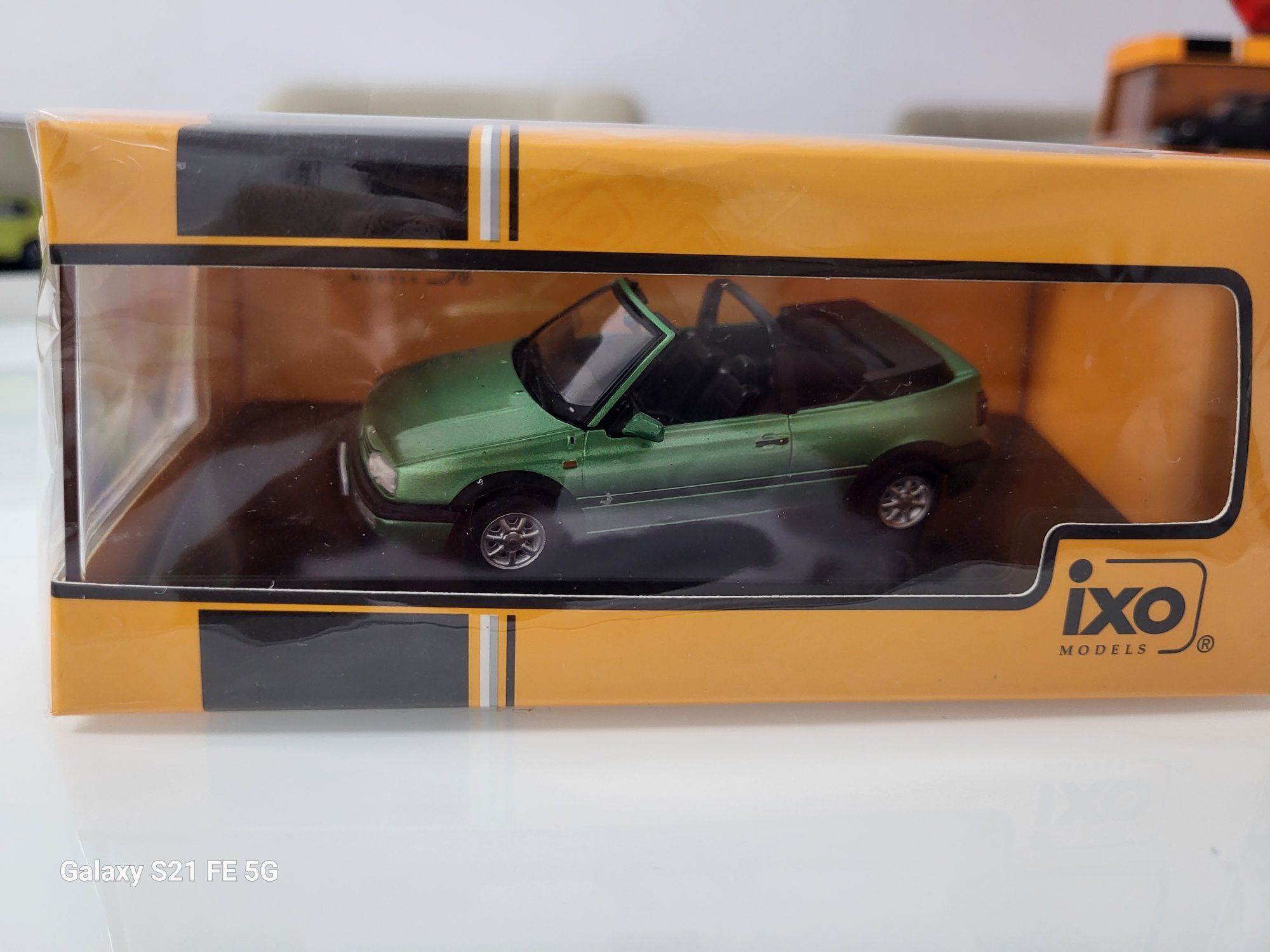 Machete auto 1:43