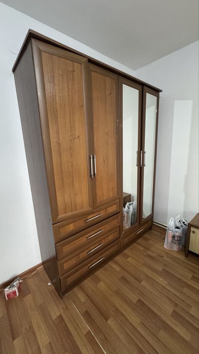 Продам спальный гарнитур в хорошем состояний. 15000 тг.