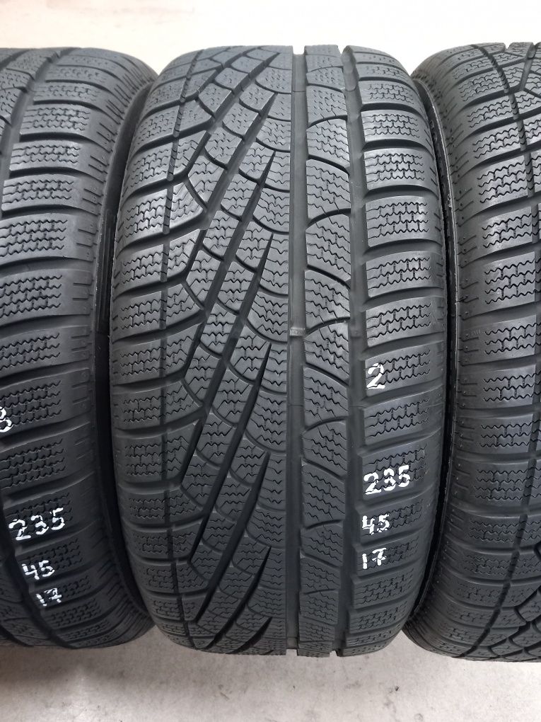 235/45R17 94H 4бр.PIRELLI SOTTOZERO W210 (MO)Неразличими от НОВИ