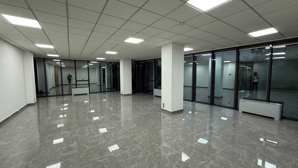 [КМ] офис в бизнес центре 106 м2