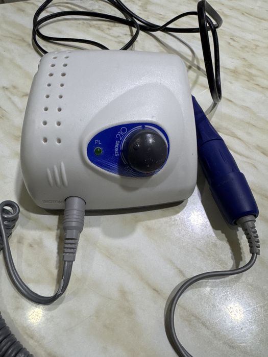 Стронг 210 аппарат для маникюра и педикюра
