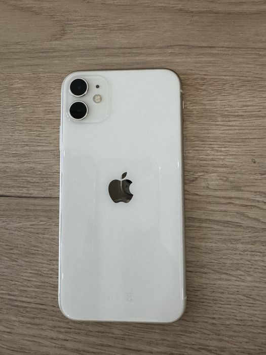 Продается Айфон 11 в идеальном  состоянии