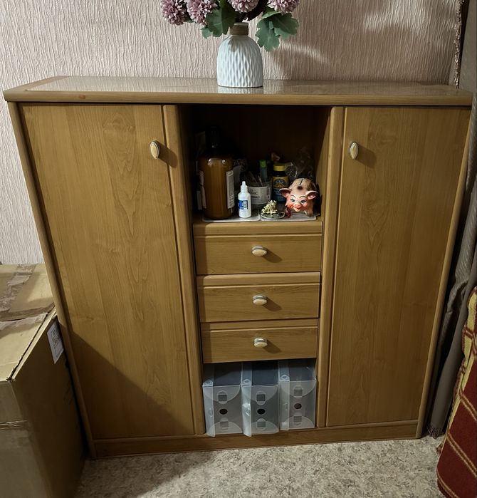 Продам шкаф