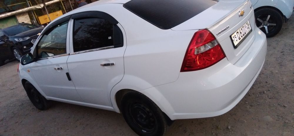 NEXIA3 sotiladi 8 400 $ kelishamiz