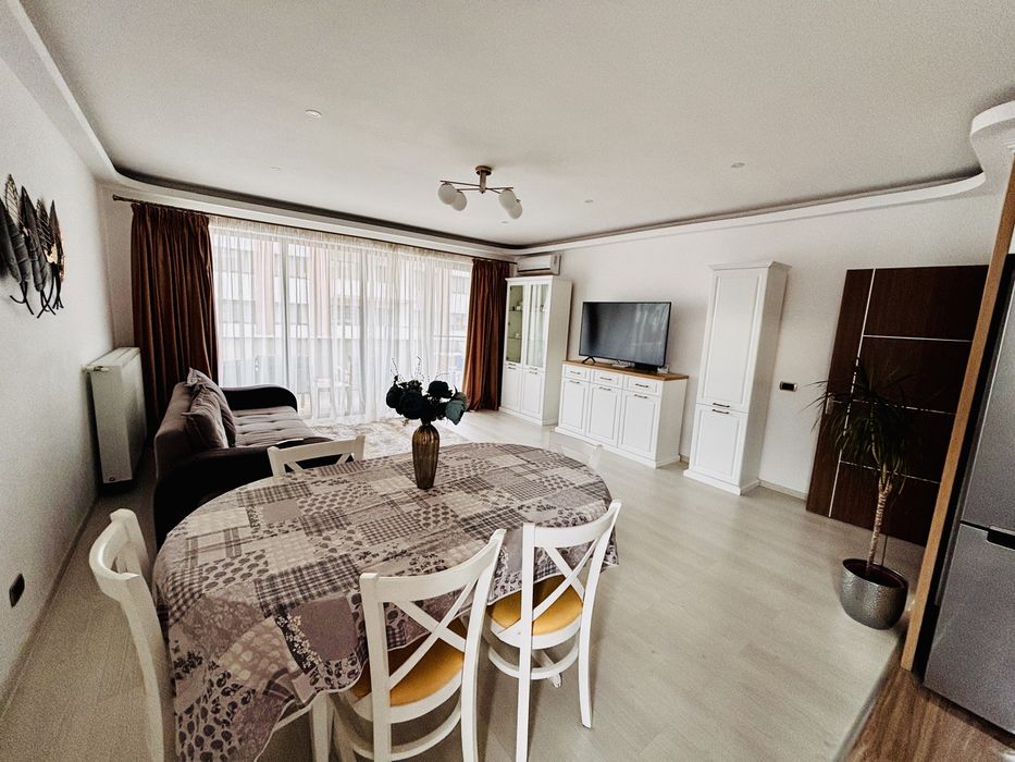 Apartament 4 camere Isaran