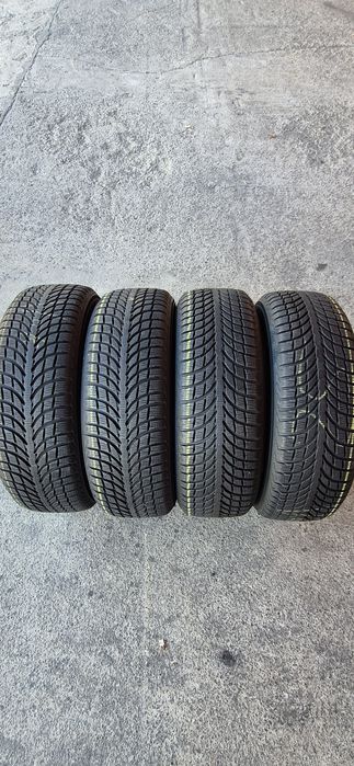 4 anvelope iarna Michelin 215/70/16,dot 2022.Pretul este pe bucata.
