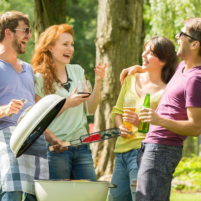 Cos pentru gratar metal cu maner din lemn pentru prajit carne & legume