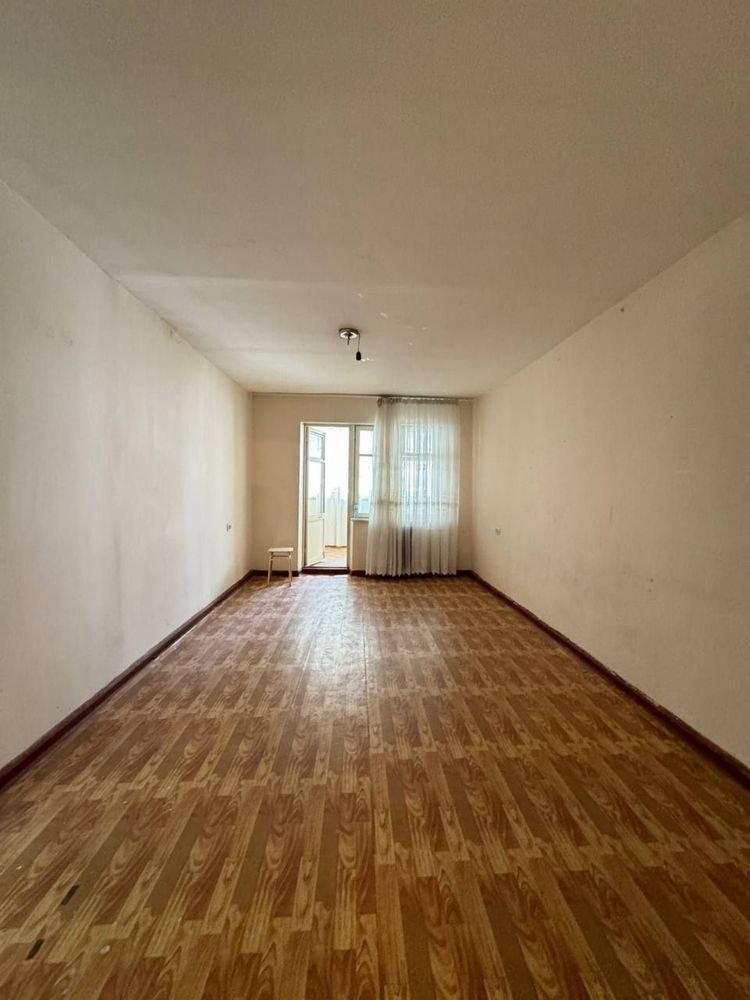 Ипотеку ! Срочно продажа квартиру Массив Феруза  2/3/4 балкон 1.5/3